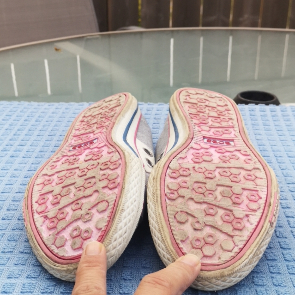 Shoes - Picture 3 of 3